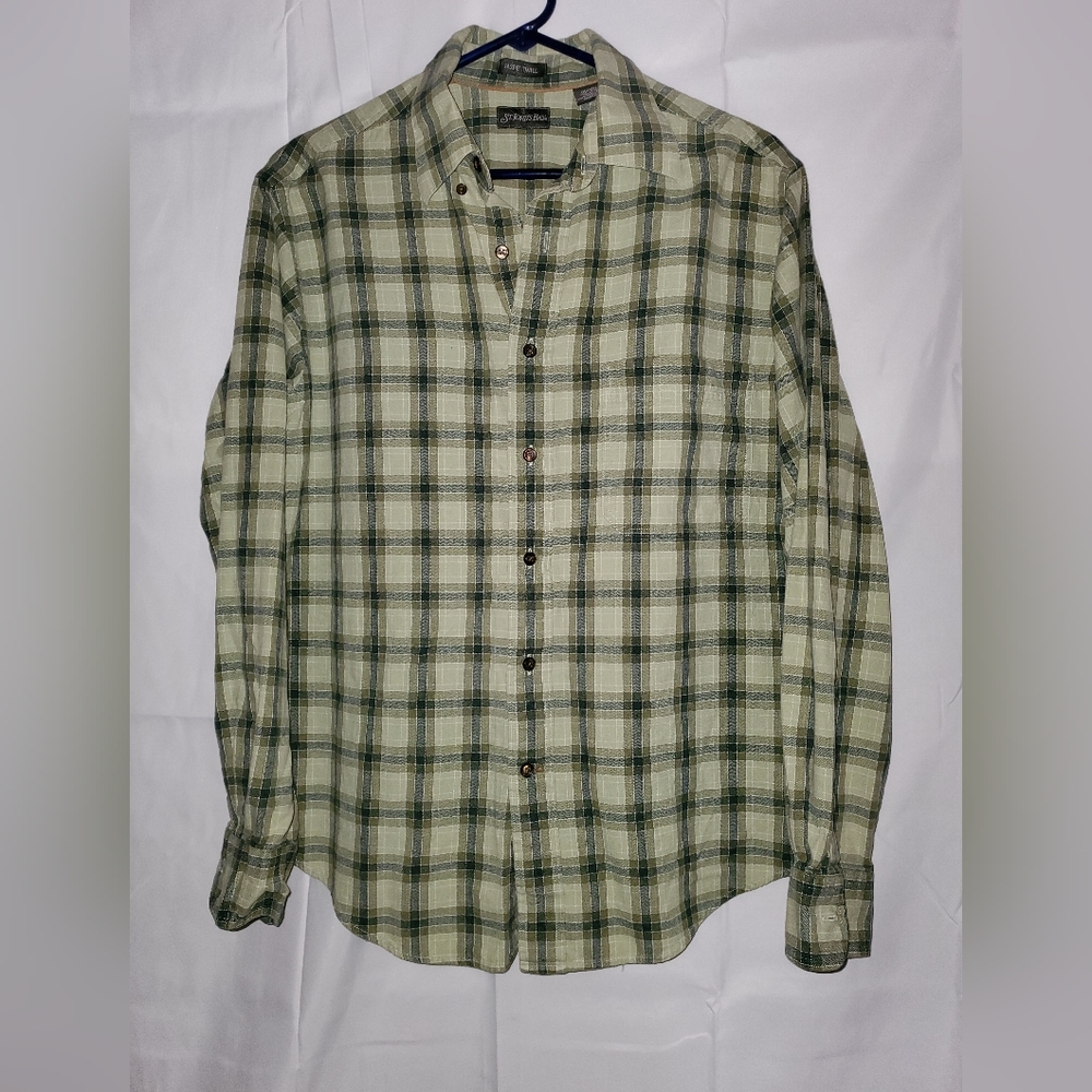 St. John's Bay Green Flannel size Medium